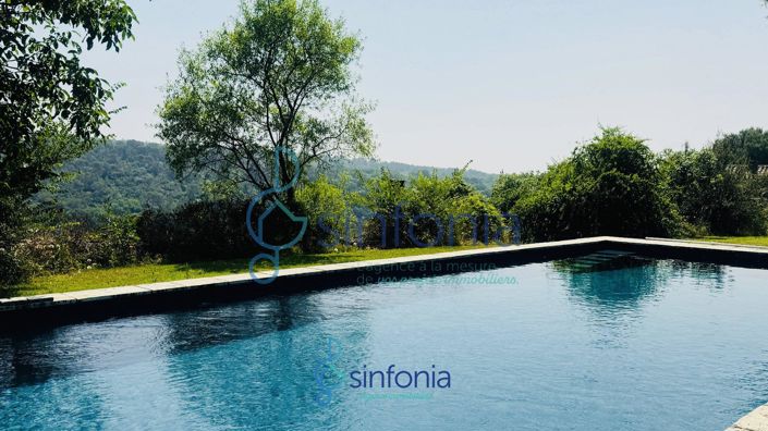 Image No.2-6 Bed House for sale