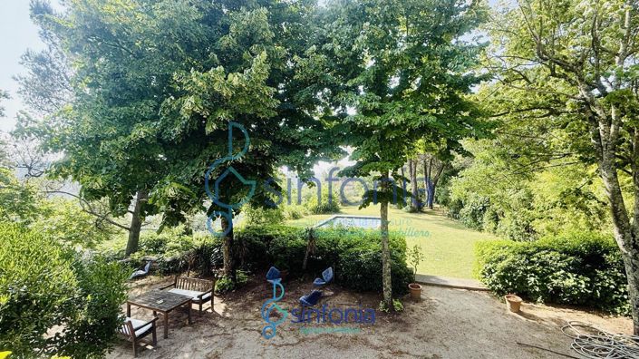 Image No.4-6 Bed House for sale