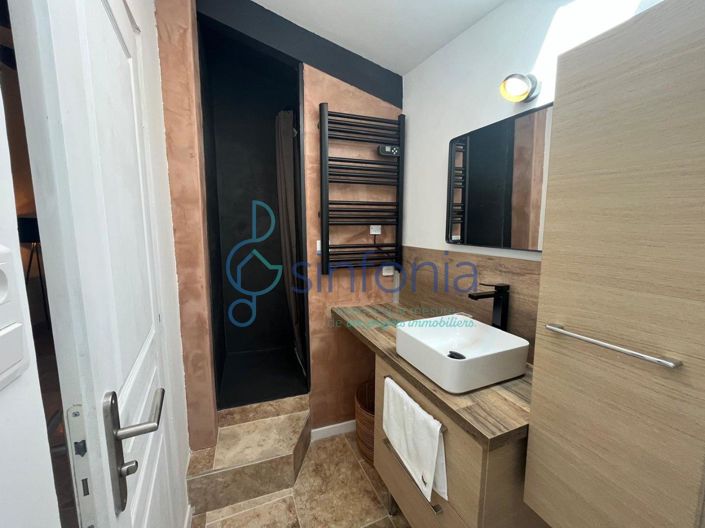 Image No.11-2 Bed House for sale