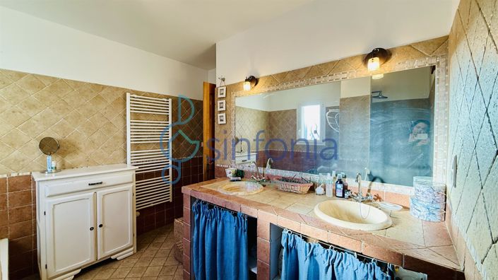 Image No.17-3 Bed House for sale