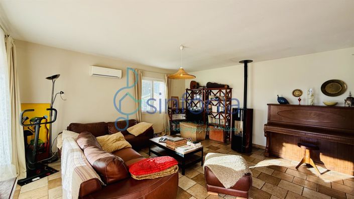 Image No.9-3 Bed House for sale