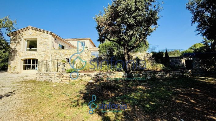 Image No.8-5 Bed House for sale