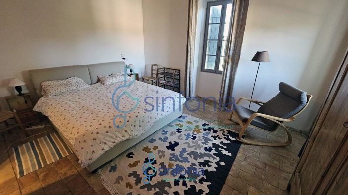 Image No.8-3 Bed House for sale