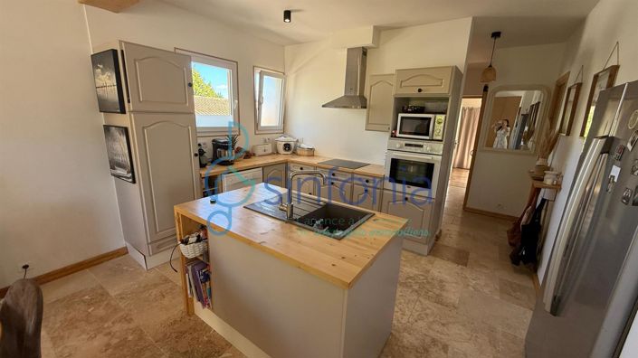 Image No.5-7 Bed House for sale