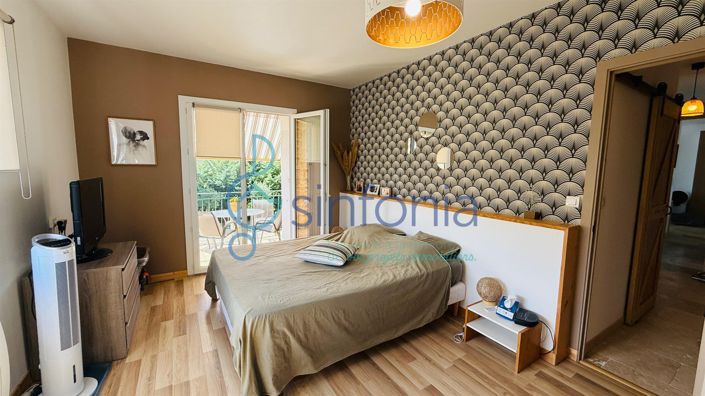 Image No.5-Maison de 7 chambres à vendre à Uzès