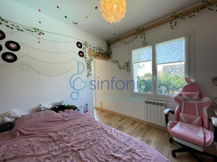 Image No.6-Maison de 7 chambres à vendre à Uzès