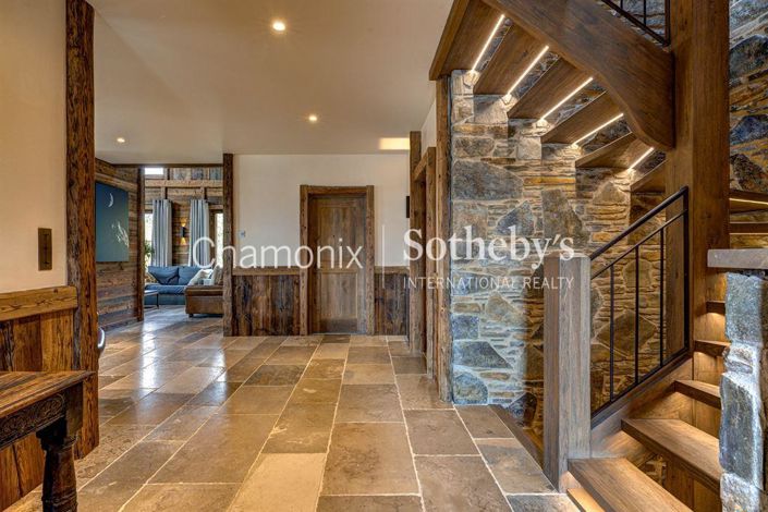 Image No.6-5 Bed House for sale