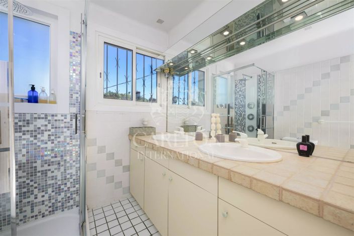 Image No.16-3 Bed House for sale