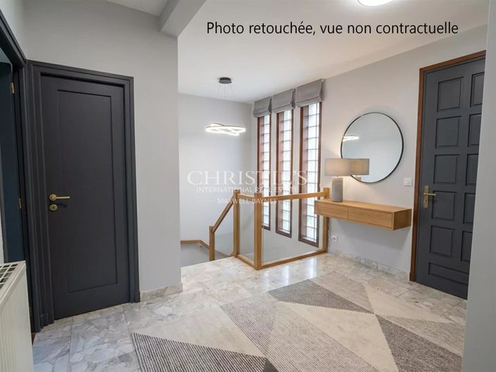 Image No.19-5 Bed House for sale