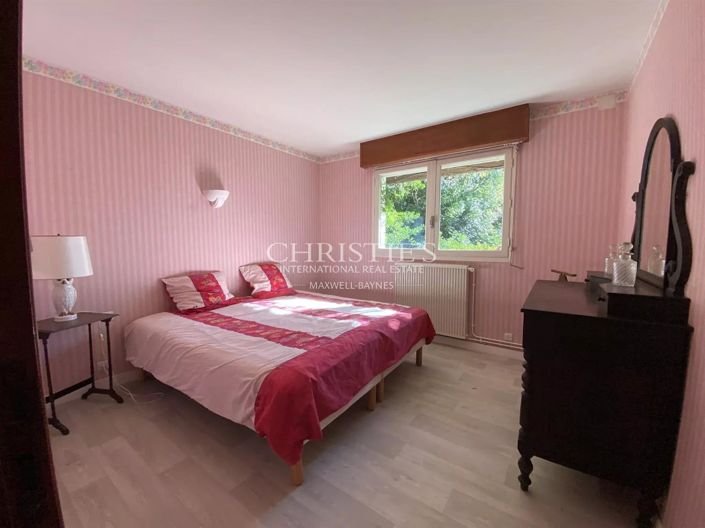 Image No.22-5 Bed House for sale