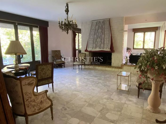 Image No.5-5 Bed House for sale