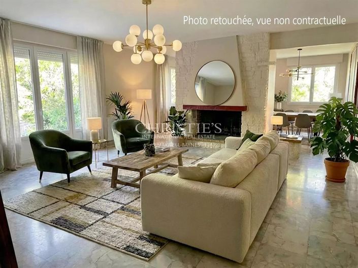 Image No.6-5 Bed House for sale