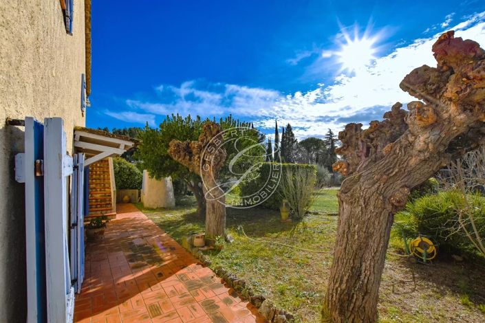 Image No.15-3 Bed House for sale