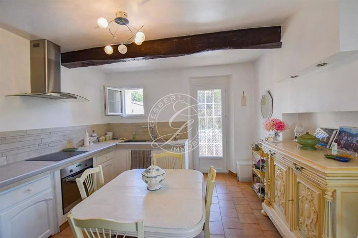Image No.8-3 Bed House for sale