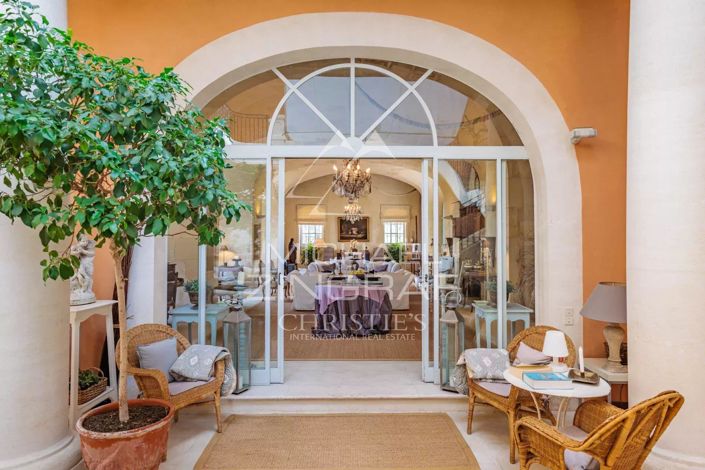 Image No.8-13 Bed House for sale