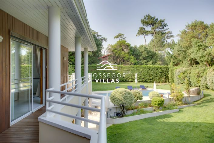 Image No.8-5 Bed House for sale