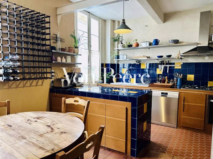 Image No.2-4 Bed House for sale