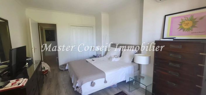 Image No.12-3 Bed Apartment for sale