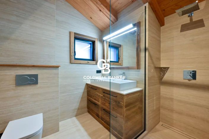 Image No.16-5 Bed House for sale