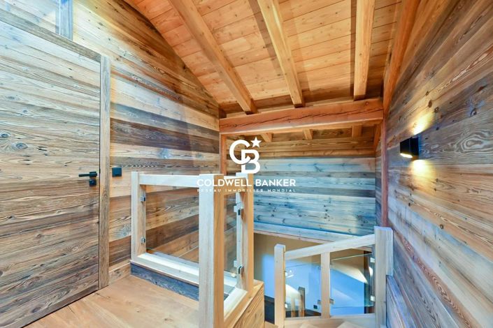 Image No.19-5 Bed House for sale