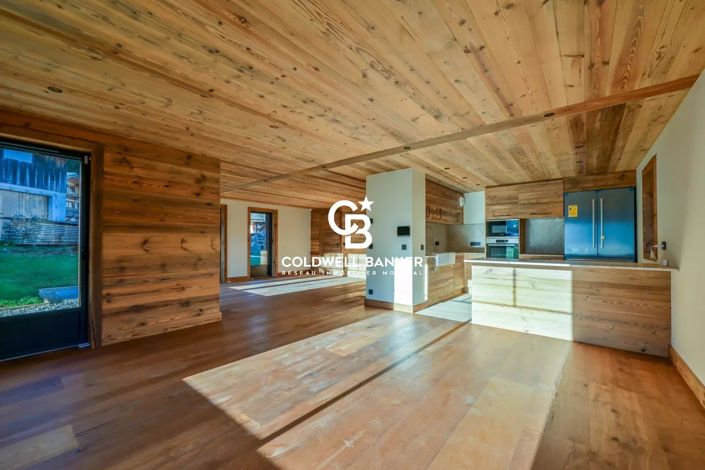 Image No.3-5 Bed House for sale