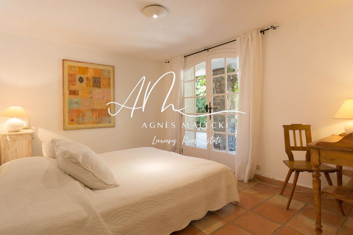 Image No.13-4 Bed House for sale