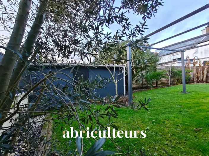 Image No.13-5 Bed House for sale