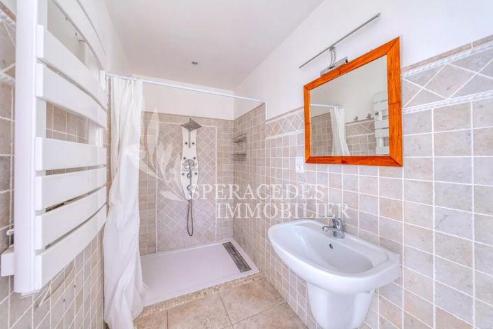 Image No.12-Maison de 4 chambres à vendre à Spéracèdes