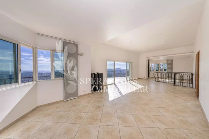 Image No.7-Maison de 4 chambres à vendre à Spéracèdes