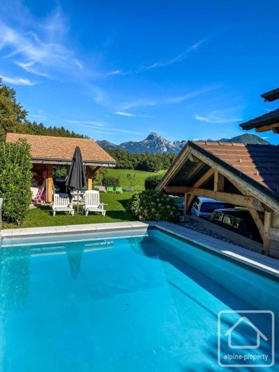 Image No.19-5 Bed Property for sale