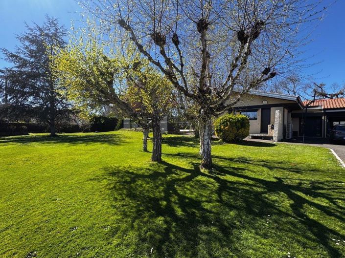 Image No.7-3 Bed House for sale