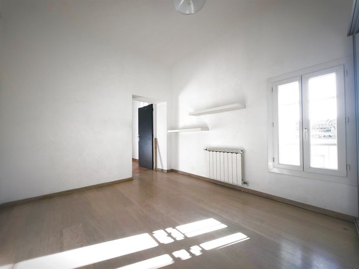 Image No.10-4 Bed House for sale
