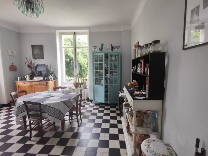 Image No.7-6 Bed House for sale