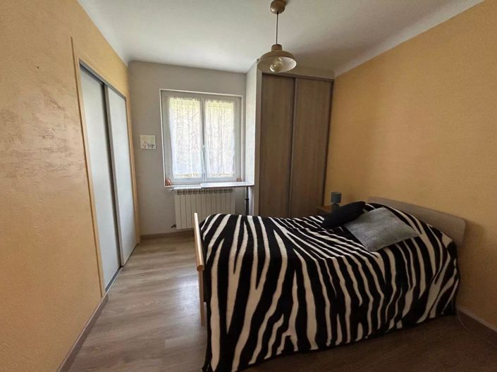 Image No.6-3 Bed House for sale