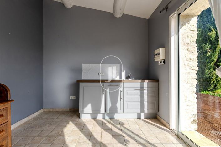 Image No.14-3 Bed House for sale