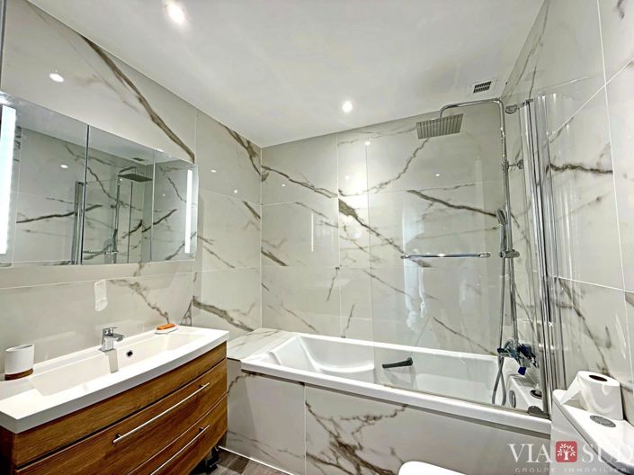 Image No.9-4 Bed Property for sale