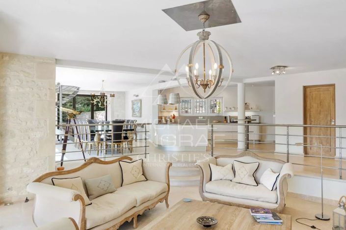 Image No.5-7 Bed House for sale