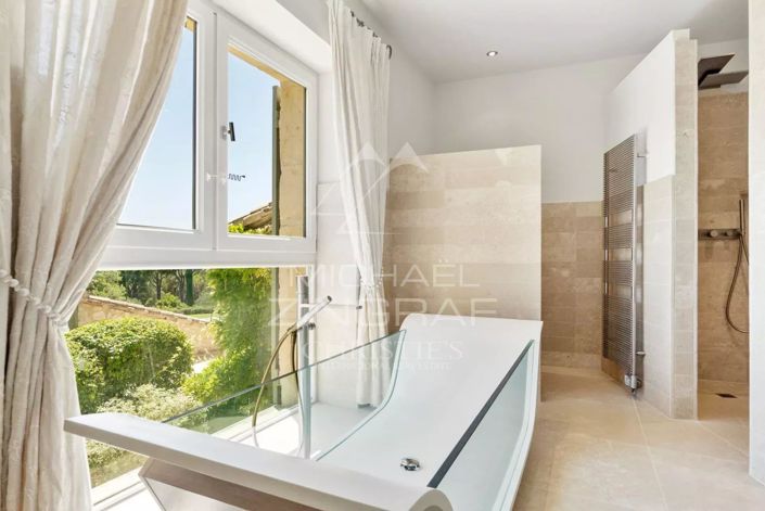 Image No.9-7 Bed House for sale