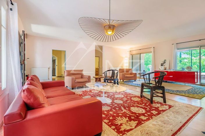 Image No.4-4 Bed House for sale