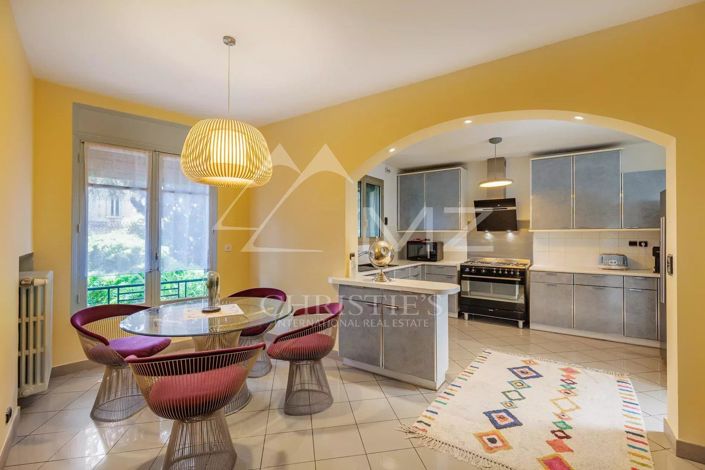 Image No.5-4 Bed House for sale