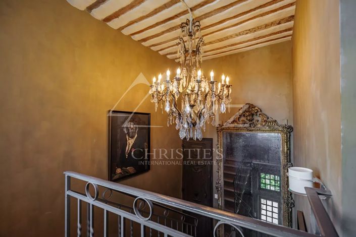 Image No.11-7 Bed House for sale