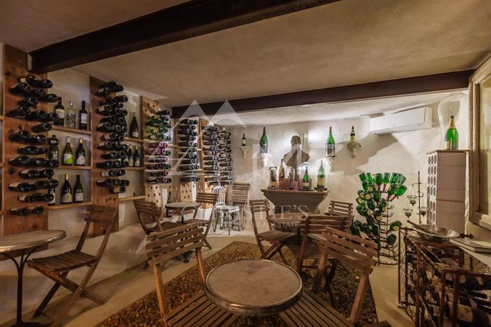 Image No.8-7 Bed House for sale