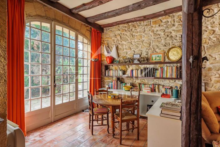 Image No.4-4 Bed House for sale