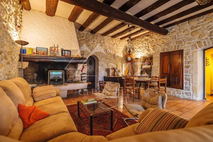 Image No.7-4 Bed House for sale