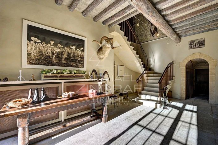 Image No.4-9 Bed House for sale