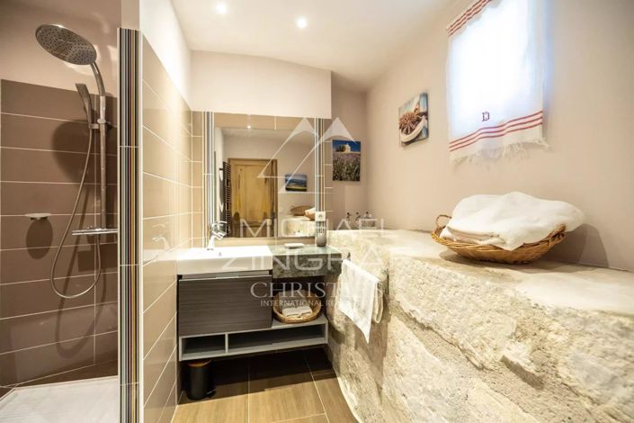 Image No.9-4 Bed House for sale