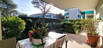 1 - Saint-Raphael, Apartment
