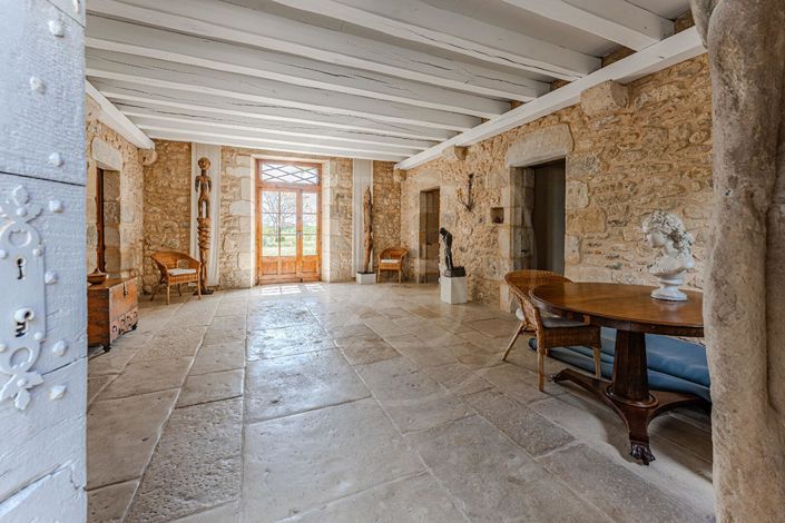 Image No.8-4 Bed House for sale