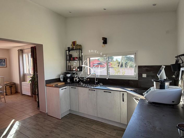 Image No.9-3 Bed House for sale