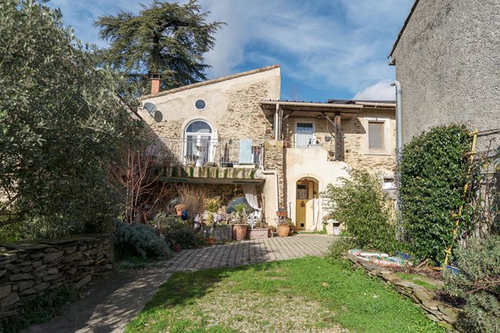 Image No.11-15 Bed House for sale